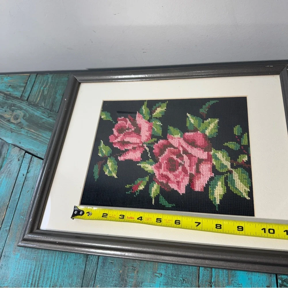 Vintage Framed Cross Stitch Needlepoint Artwork Roses 15" x 12" - Picture 6 of 7